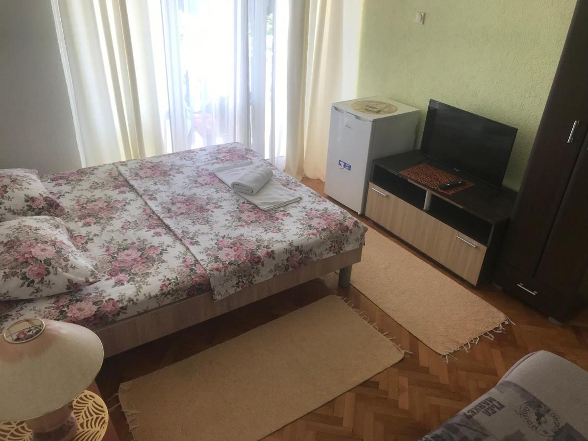 Tina Rooms 乌尔齐尼 外观 照片
